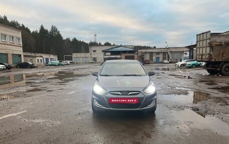 Hyundai Solaris II рестайлинг, 2011 год, 485 000 рублей, 8 фотография