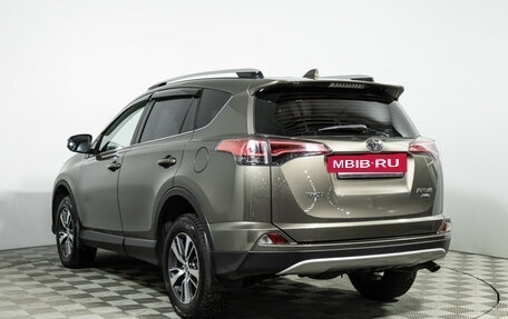 Toyota RAV4, 2018 год, 2 399 700 рублей, 7 фотография