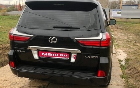 Lexus LX III, 2017 год, 6 350 000 рублей, 7 фотография