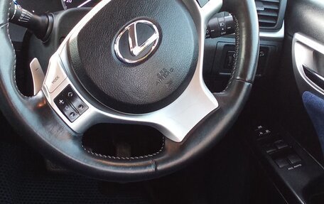 Lexus CT I рестайлинг, 2011 год, 1 549 000 рублей, 23 фотография