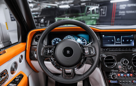 Rolls-Royce Cullinan, 2022 год, 44 500 000 рублей, 10 фотография