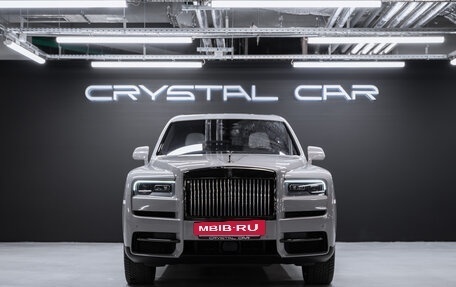 Rolls-Royce Cullinan, 2022 год, 44 500 000 рублей, 5 фотография