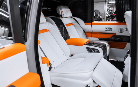 Rolls-Royce Cullinan, 2022 год, 44 500 000 рублей, 19 фотография