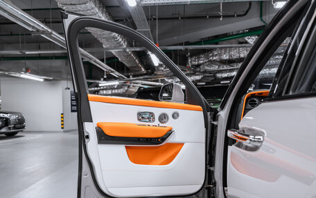 Rolls-Royce Cullinan, 2022 год, 44 500 000 рублей, 30 фотография