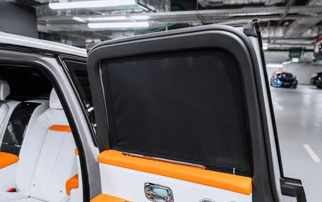 Rolls-Royce Cullinan, 2022 год, 44 500 000 рублей, 34 фотография