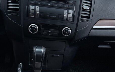 Mitsubishi Pajero IV, 2008 год, 1 600 000 рублей, 13 фотография