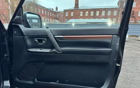 Mitsubishi Pajero IV, 2008 год, 1 600 000 рублей, 16 фотография