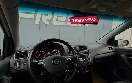 Volkswagen Polo VI (EU Market), 2017 год, 1 090 000 рублей, 6 фотография