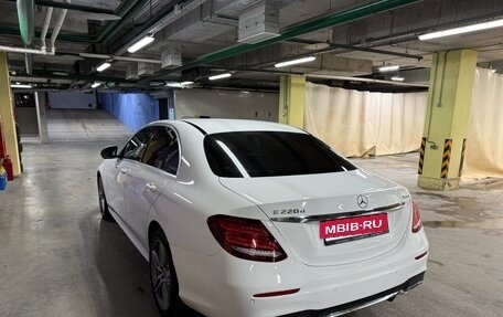 Mercedes-Benz E-Класс, 2020 год, 3 400 000 рублей, 3 фотография