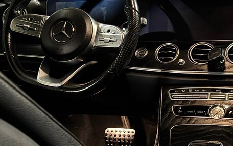 Mercedes-Benz E-Класс, 2020 год, 3 400 000 рублей, 13 фотография