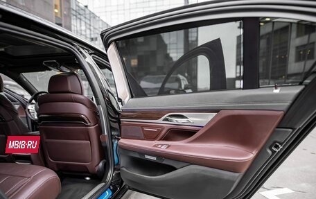 BMW 7 серия, 2017 год, 2 775 000 рублей, 16 фотография