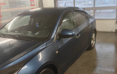 Chevrolet Cruze II, 2009 год, 430 000 рублей, 2 фотография