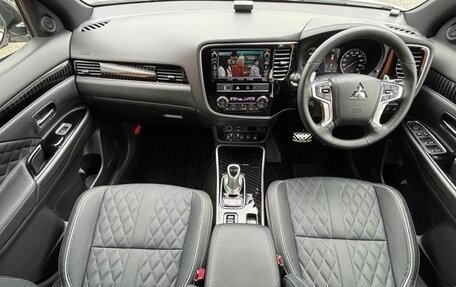 Mitsubishi Outlander III рестайлинг 3, 2020 год, 2 120 911 рублей, 7 фотография