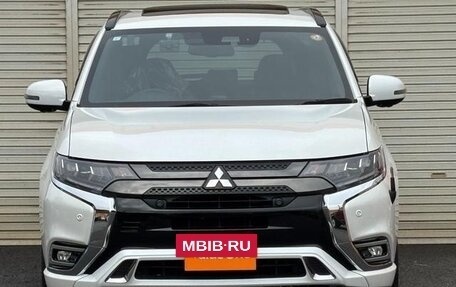 Mitsubishi Outlander III рестайлинг 3, 2020 год, 2 120 911 рублей, 2 фотография