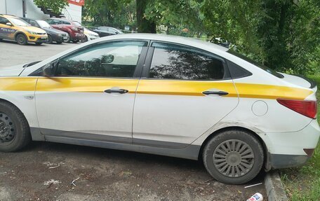 Hyundai Solaris II рестайлинг, 2016 год, 480 000 рублей, 4 фотография