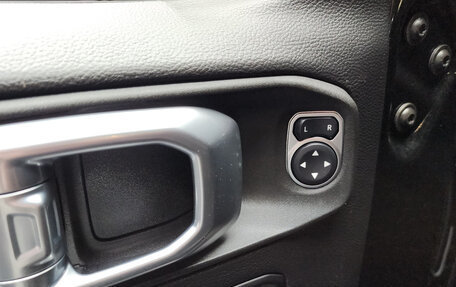 Jeep Wrangler, 2021 год, 5 170 000 рублей, 18 фотография