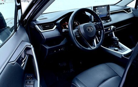 Toyota RAV4, 2021 год, 3 790 000 рублей, 16 фотография