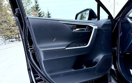 Toyota RAV4, 2021 год, 3 790 000 рублей, 15 фотография