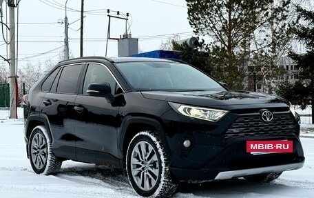 Toyota RAV4, 2021 год, 3 790 000 рублей, 4 фотография