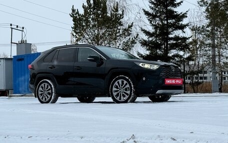 Toyota RAV4, 2021 год, 3 790 000 рублей, 13 фотография