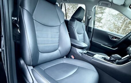 Toyota RAV4, 2021 год, 3 790 000 рублей, 22 фотография