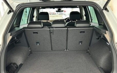 Volkswagen Tiguan II, 2021 год, 2 300 911 рублей, 7 фотография