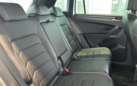 Volkswagen Tiguan II, 2021 год, 2 300 911 рублей, 6 фотография