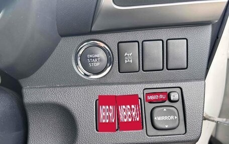 Toyota Ractis II, 2014 год, 780 003 рублей, 6 фотография