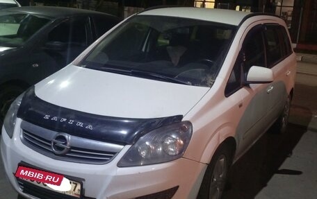 Opel Zafira B, 2012 год, 800 000 рублей, 5 фотография