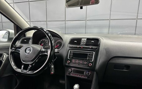 Volkswagen Polo VI (EU Market), 2016 год, 969 000 рублей, 18 фотография