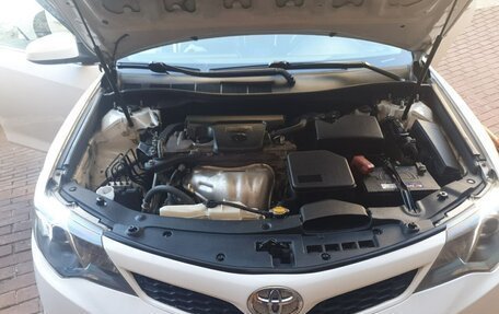 Toyota Camry, 2014 год, 1 850 000 рублей, 6 фотография