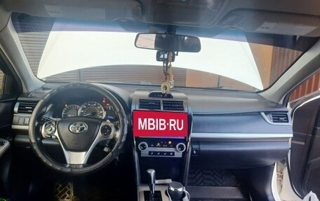 Toyota Camry, 2014 год, 1 850 000 рублей, 4 фотография