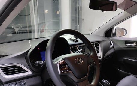 Hyundai Solaris II рестайлинг, 2021 год, 1 620 000 рублей, 7 фотография