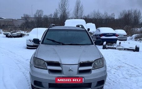 Mitsubishi Outlander III рестайлинг 3, 2003 год, 355 000 рублей, 4 фотография