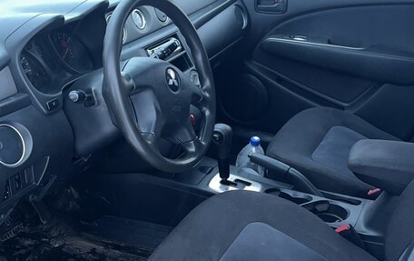 Mitsubishi Outlander III рестайлинг 3, 2003 год, 355 000 рублей, 5 фотография