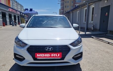 Hyundai Solaris II рестайлинг, 2018 год, 1 100 000 рублей, 2 фотография