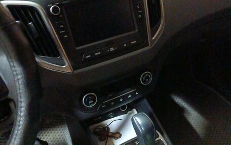 Hyundai Creta I рестайлинг, 2020 год, 2 400 000 рублей, 4 фотография