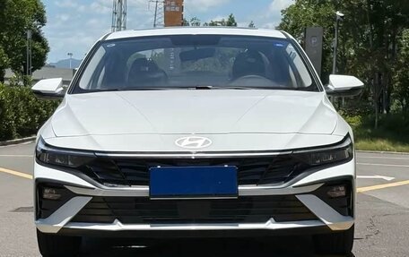 Hyundai Elantra, 2025 год, 1 750 000 рублей, 3 фотография