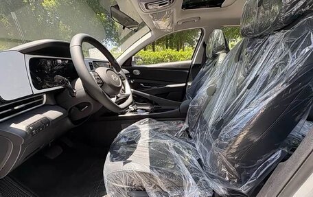 Hyundai Elantra, 2025 год, 1 750 000 рублей, 6 фотография