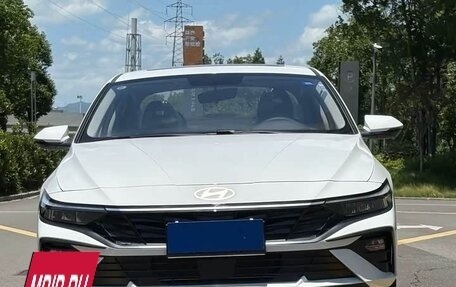 Hyundai Elantra, 2025 год, 1 750 000 рублей, 2 фотография