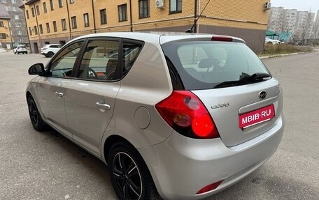 KIA cee'd I рестайлинг, 2007 год, 649 000 рублей, 6 фотография