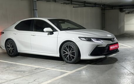 Toyota Camry, 2022 год, 3 600 000 рублей, 1 фотография