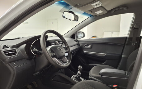 KIA Rio III рестайлинг, 2012 год, 900 000 рублей, 20 фотография