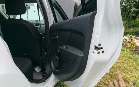 Renault Logan II, 2016 год, 480 000 рублей, 8 фотография