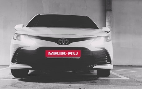 Toyota Camry, 2022 год, 3 600 000 рублей, 6 фотография