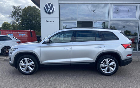 Skoda Kodiaq I, 2022 год, 3 630 000 рублей, 3 фотография