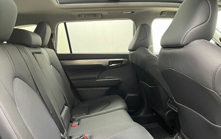 Toyota Highlander, 2025 год, 6 250 000 рублей, 13 фотография