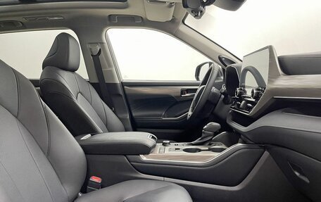 Toyota Highlander, 2025 год, 6 250 000 рублей, 12 фотография