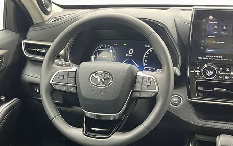 Toyota Highlander, 2025 год, 6 250 000 рублей, 20 фотография