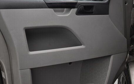 Volkswagen Caravelle T5, 2010 год, 1 860 000 рублей, 10 фотография